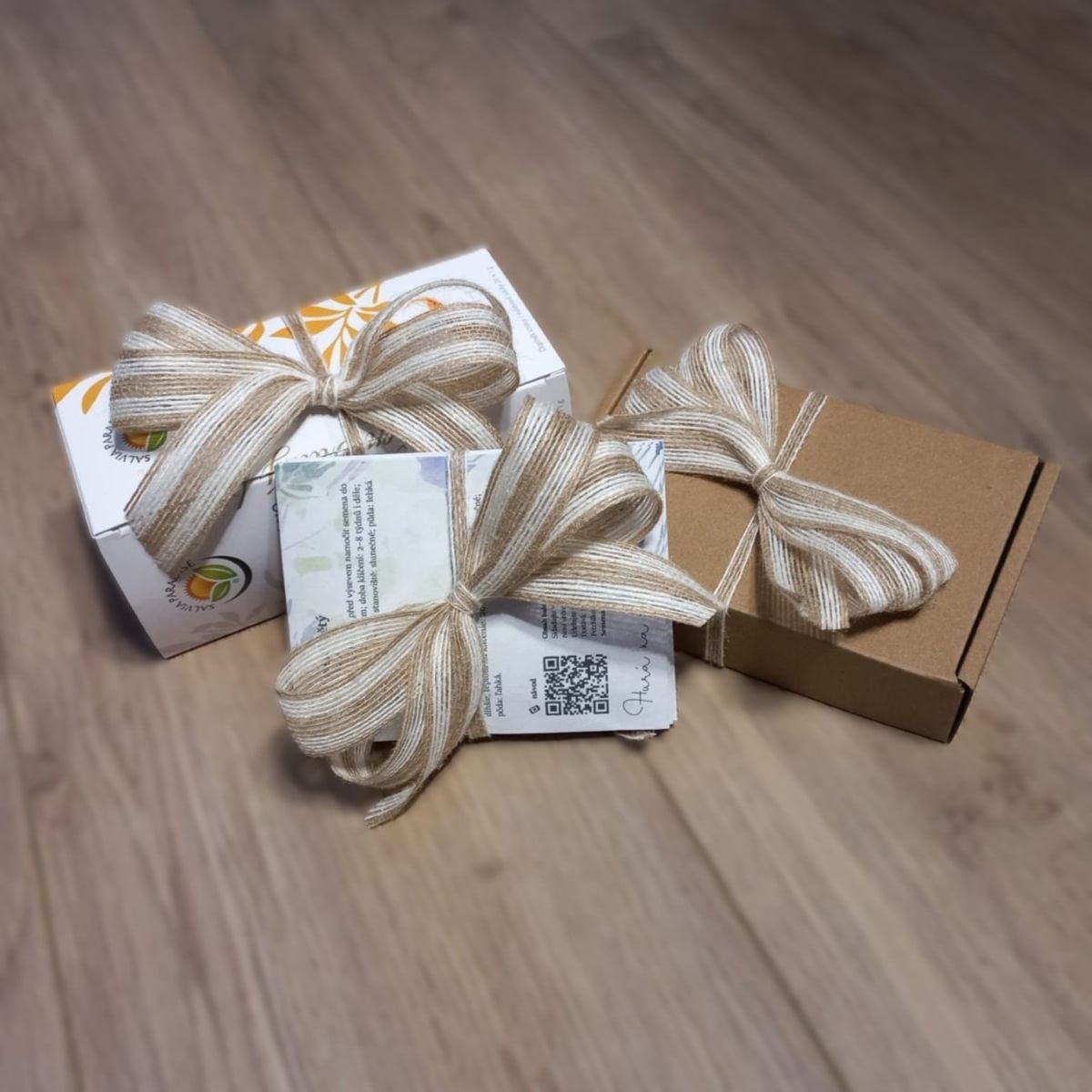 Ozdobná mašle – doplňky k dárkům – 1 ks